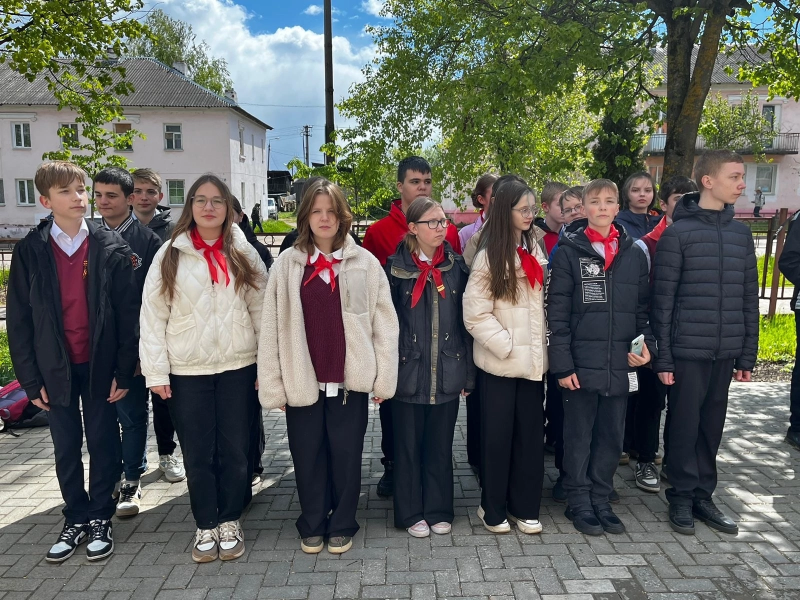 Школьный митинг,  посвященный 79-летию со Дня Победы советского народа в Великой Отечественной войне.